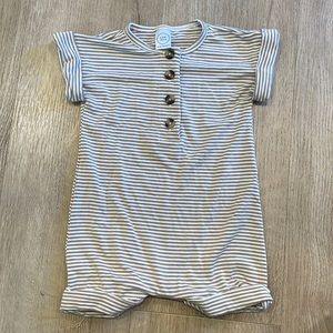 Lou Lou Brown stripe onesie 6-12 m